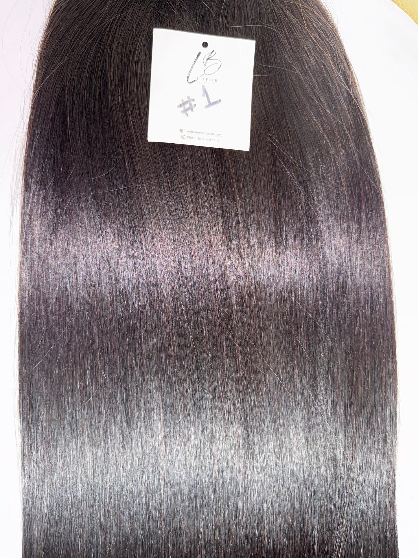 HAIR HUMAN EXTENSIONS TAPE IN