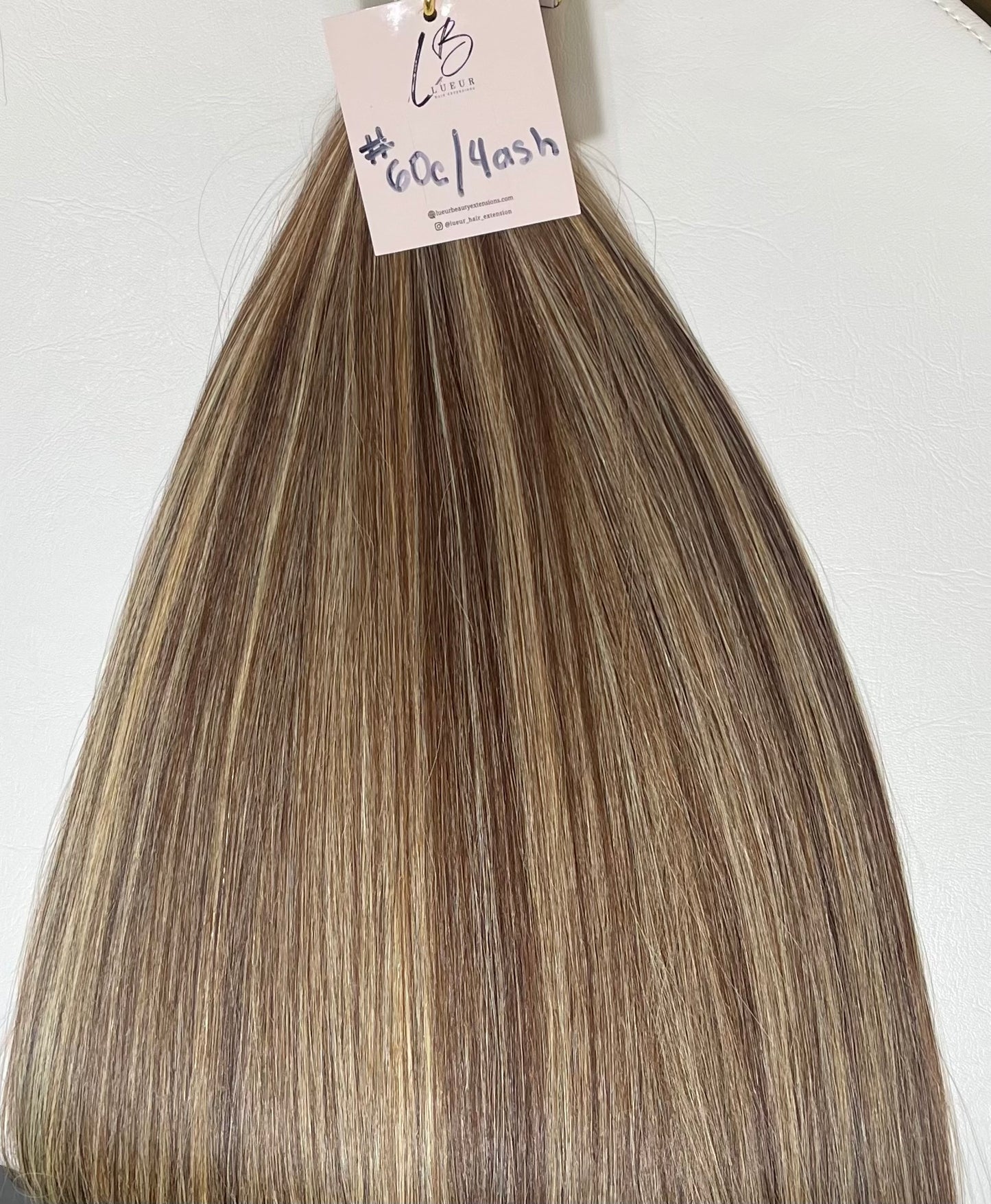 HAIR HUMAN EXTENSIONS TAPE IN
